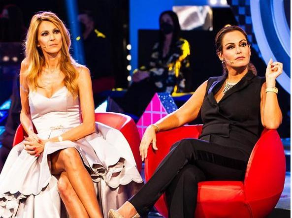 Sonia Bruganelli attacca Adriana.