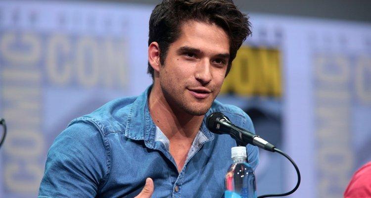 tyler posey jpeg 750x400 crop q85